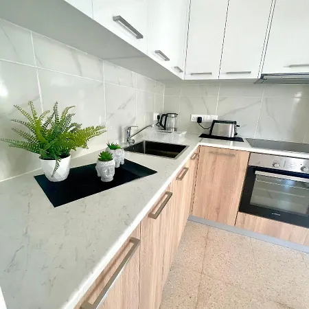 Merika Complex 1 페리볼리아