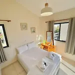 Merika Complex 1 * Perivolia