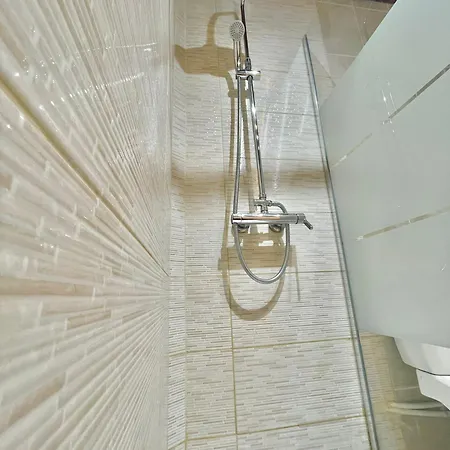 Merika Complex 1 פריווליה