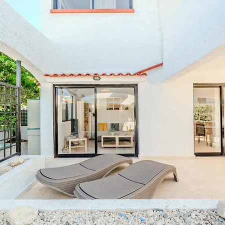 Casa vacanze Merika Complex 1 *